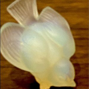 LALIQUE
Sparrow Wings Out